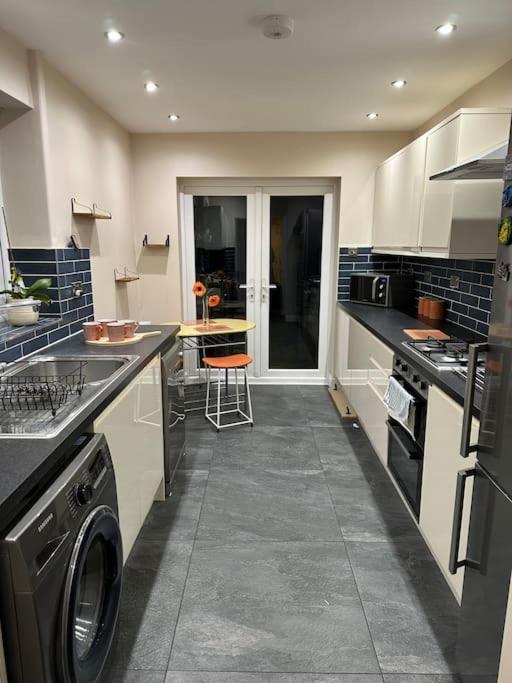 Вілла Adam'S Place, Watford Wd17 2Py Екстер'єр фото